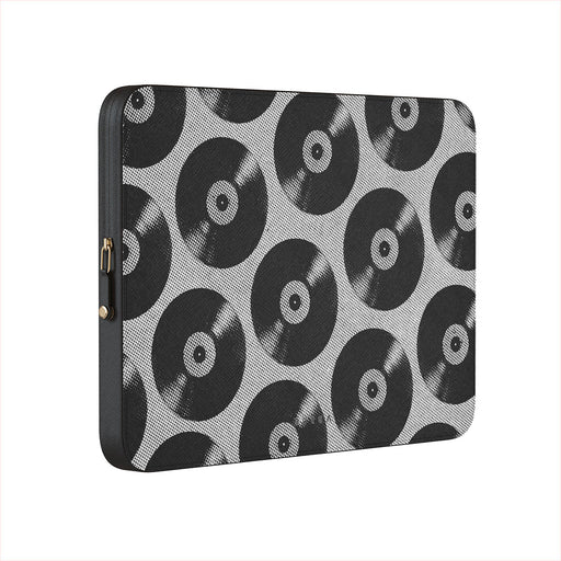 LN_10M_Laptop-Sleeve_13 LN_10M_Laptop-Sleeve_14 LN_10M_Laptop-Sleeve_16